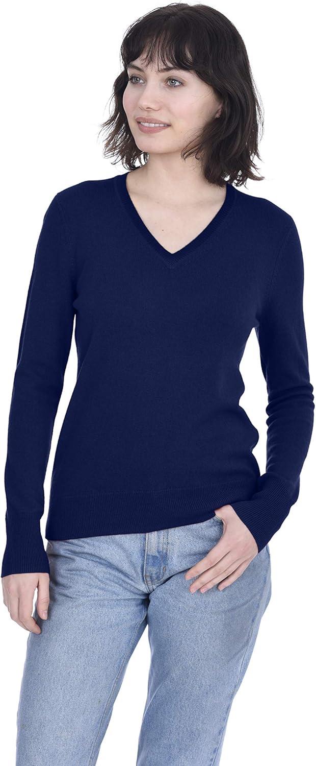 Cashmere Sweaters Showdown: V-Neck vs. Turtleneck Styles Explored