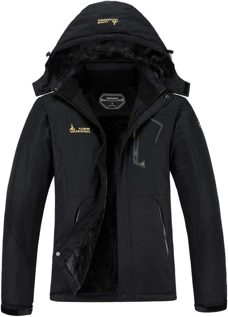 Surprising Showdown: Ski Jacket Versus Raincoat for Winter