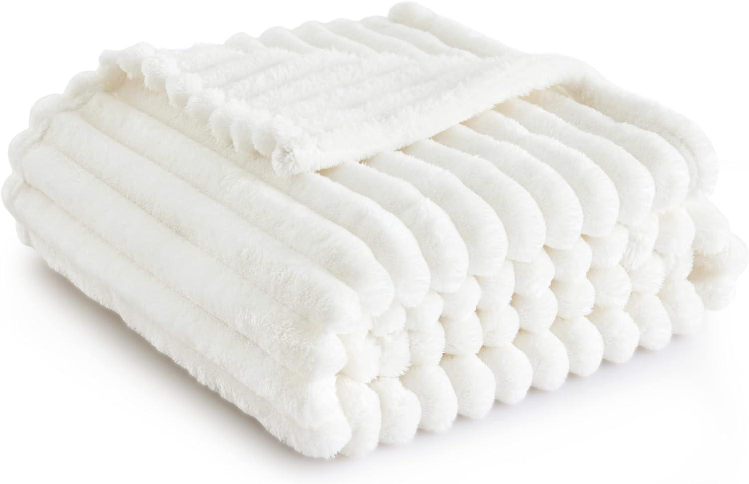 Cozy Throw Showdown: Which Bedsure Blanket Warms Your Soul?