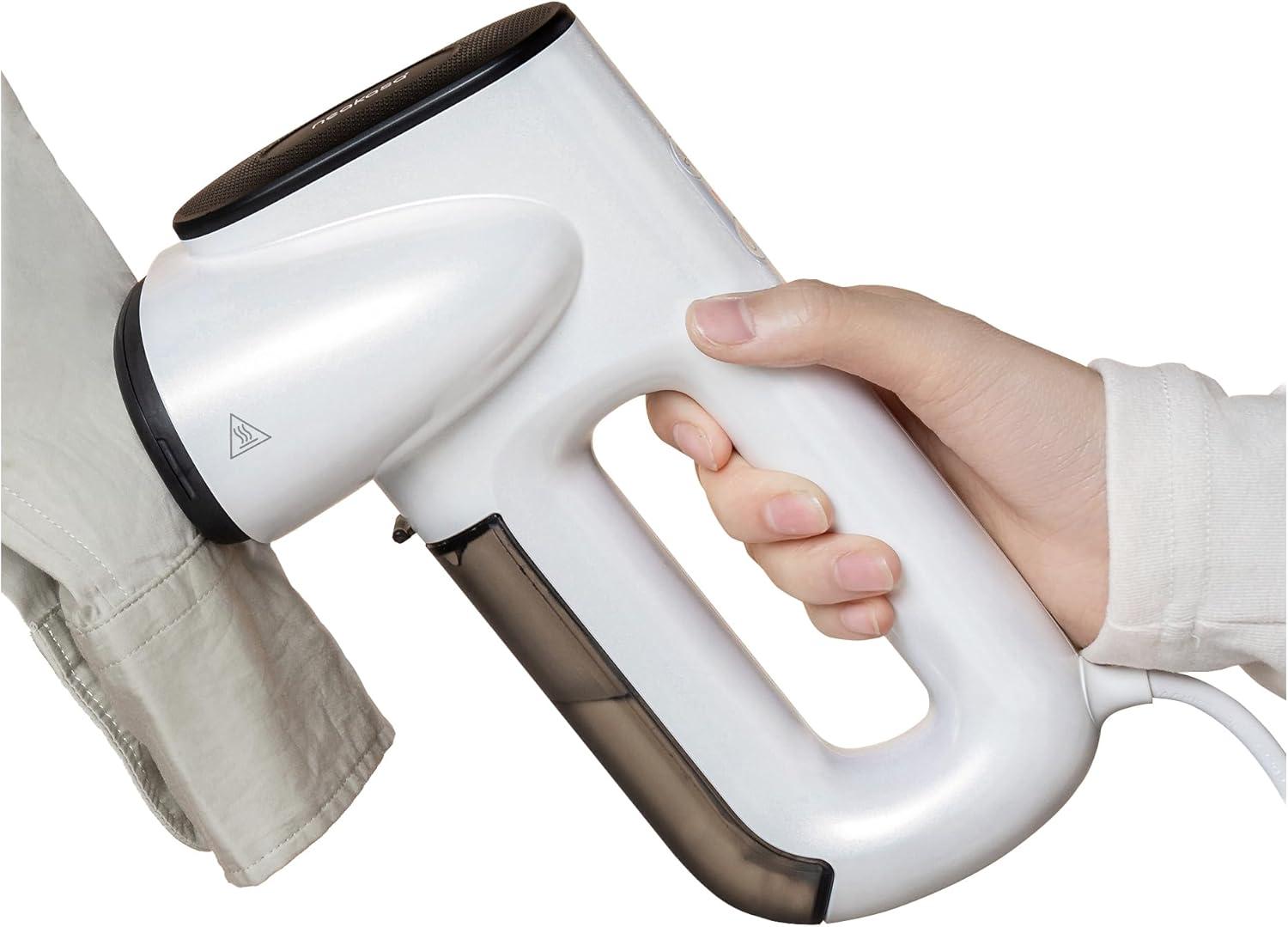 Neakasa Handheld Steamer Versus Iron: Tested Steamer iron ready for travel... Surprising grip, 2300Pa suction (40-60)
