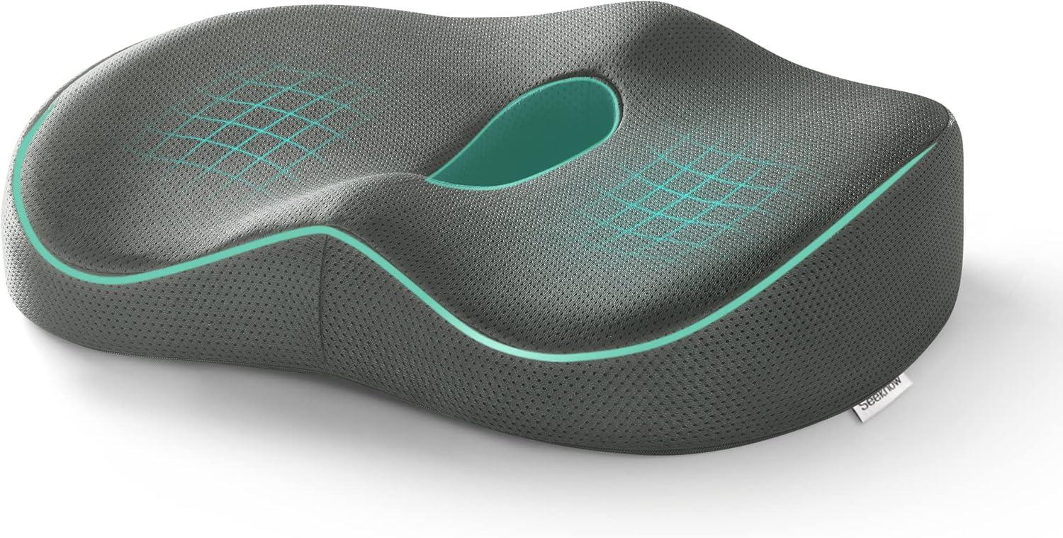 Surprising Comfort Showdown: Pillows vs. Memory Foam Tested